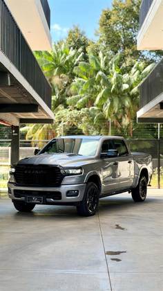 RAM 1500 3.0 HURRICANE 6 BITURBO GASOLINA LARAMIE NIGHT EDITION CD 4X4 AUTOMÁTICO